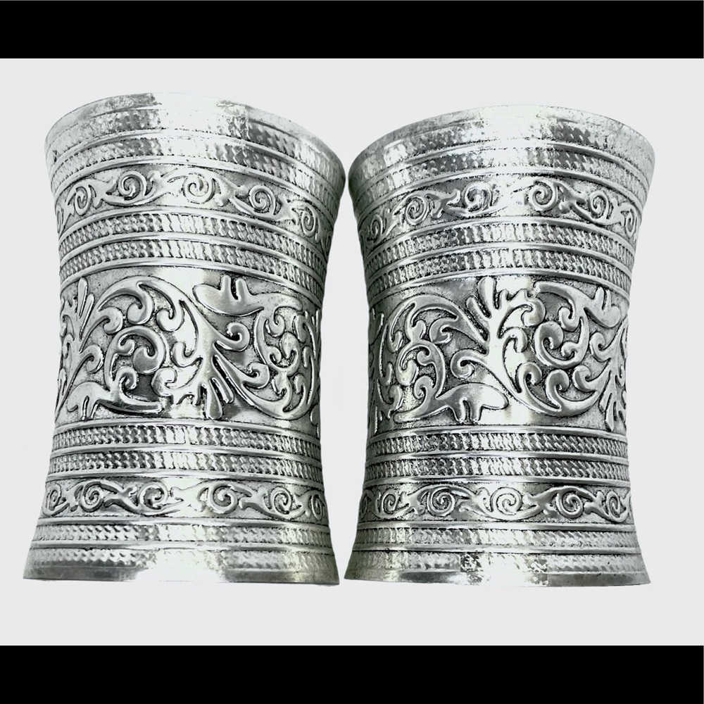 NWOT Women’s Cuffs